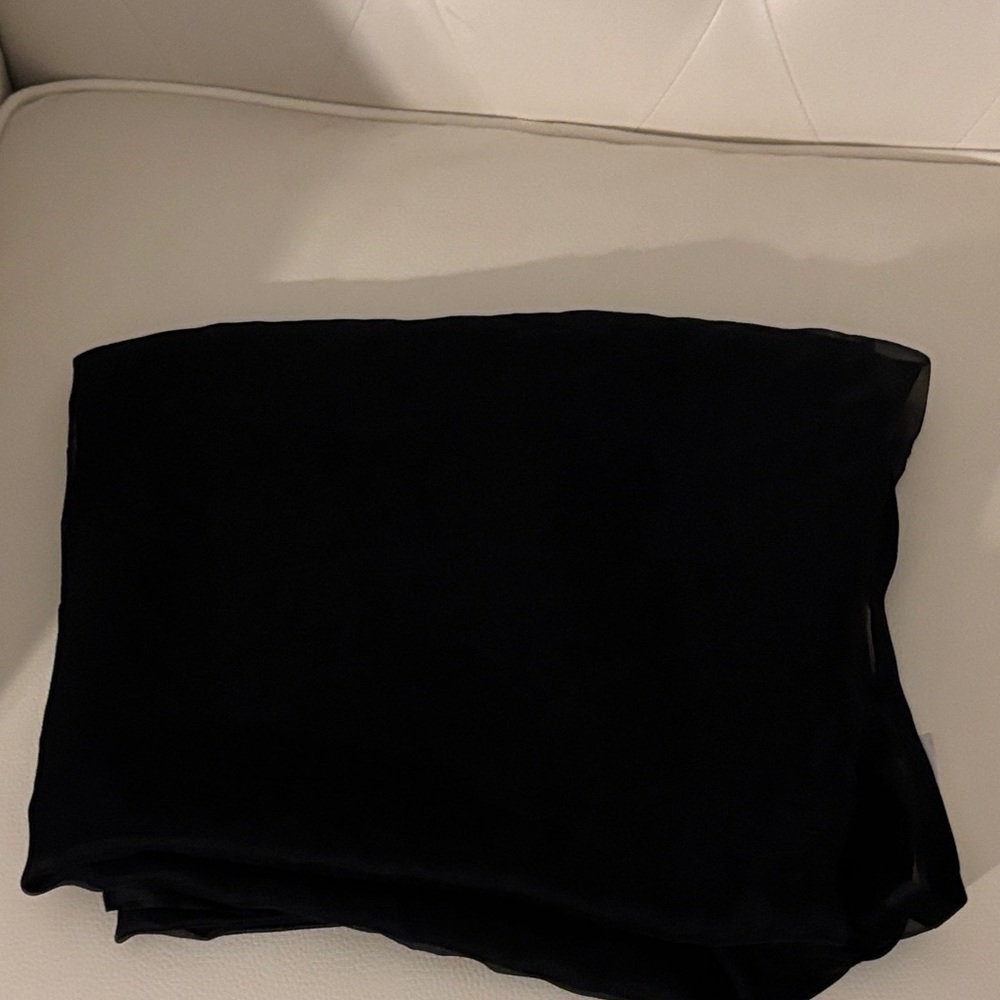 💯 Silk Huge Satin Border Chiffon Scarf , Brand New With Tags - Picture 11 of 12